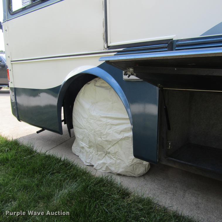 image for item DD2678 1997 Overland Laredo RV