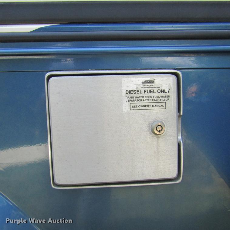 image for item DD2678 1997 Overland Laredo RV