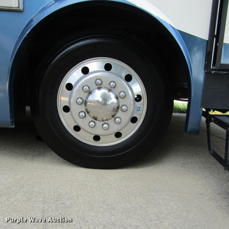 image for item DD2678 1997 Overland Laredo RV