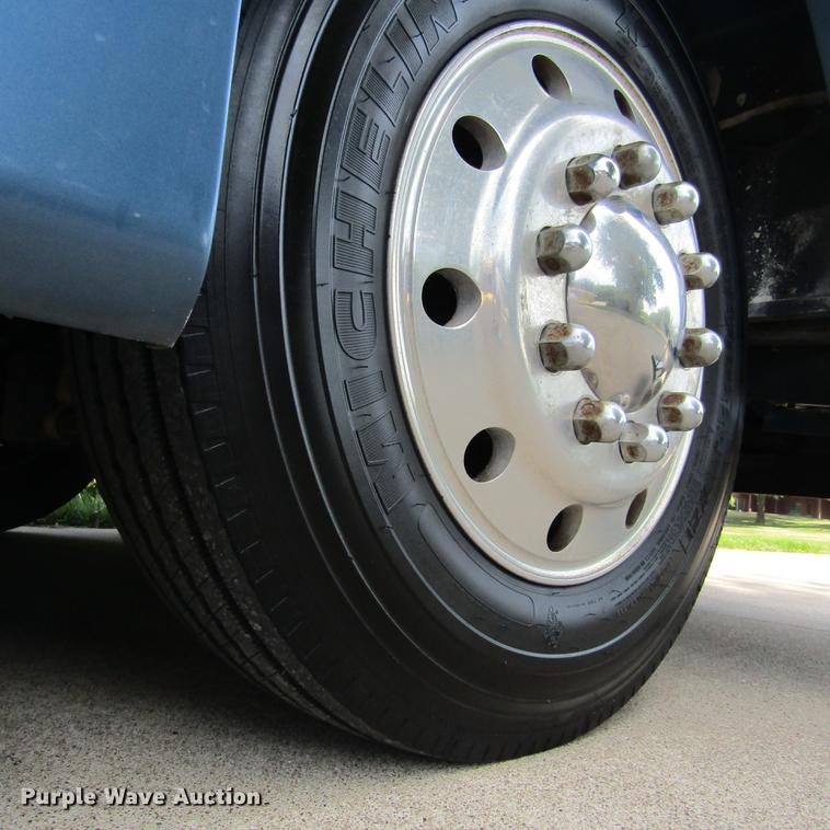 image for item DD2678 1997 Overland Laredo RV