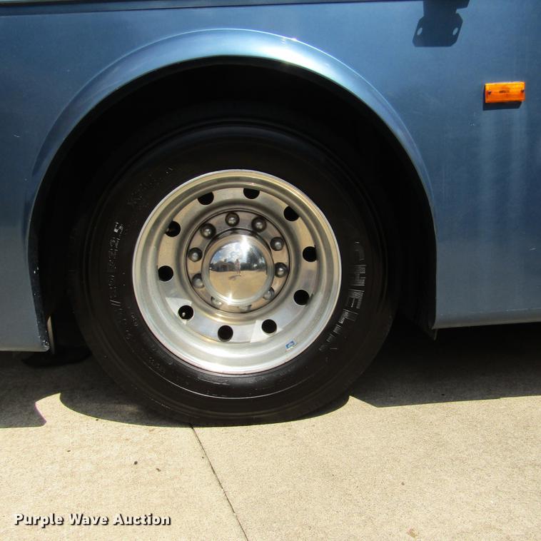 image for item DD2678 1997 Overland Laredo RV