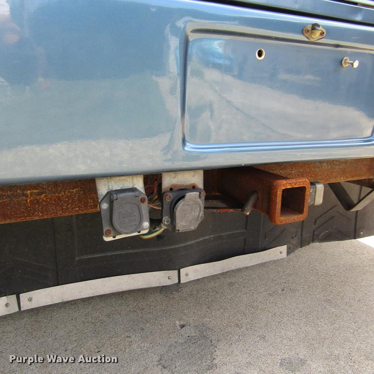 image for item DD2678 1997 Overland Laredo RV