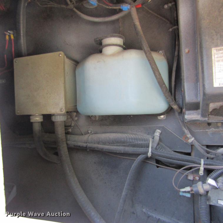 image for item DD2678 1997 Overland Laredo RV