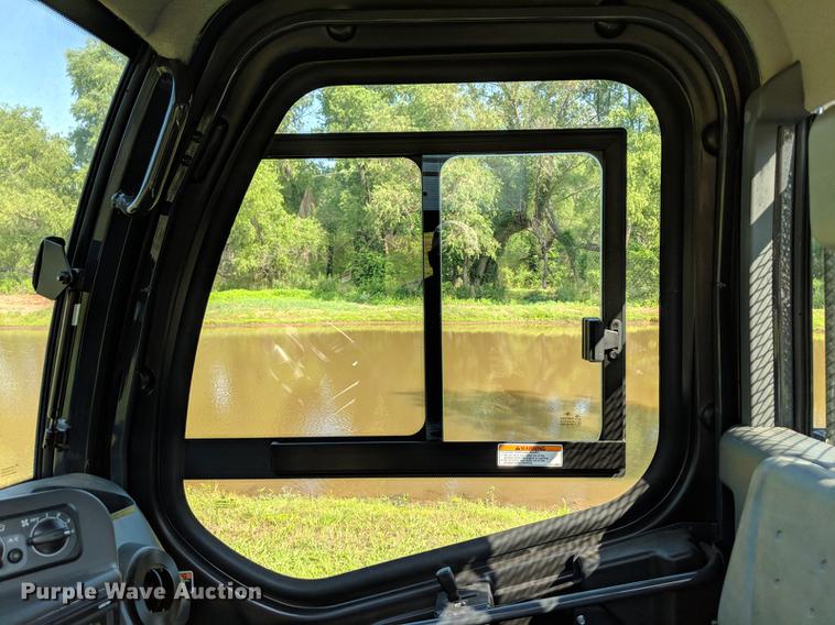 image for item DD5241 2013 Kubota RTV1100 utility vehicle