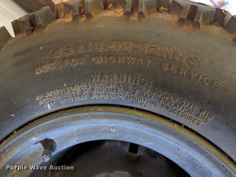 image for item DD5241 2013 Kubota RTV1100 utility vehicle