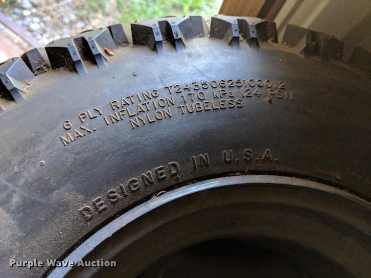 image for item DD5241 2013 Kubota RTV1100 utility vehicle