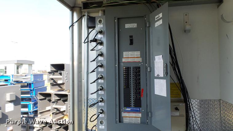 image for item DD7253 2011 Wells Cargo CVG2825 enclosed cargo trailer