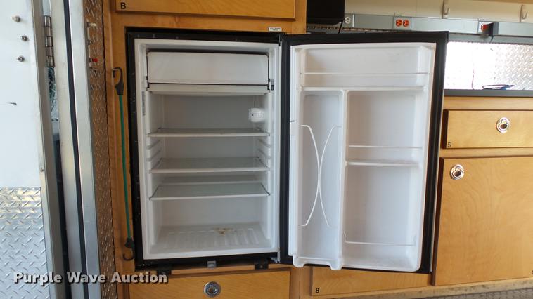 image for item DD7253 2011 Wells Cargo CVG2825 enclosed cargo trailer