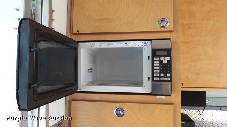 image for item DD7253 2011 Wells Cargo CVG2825 enclosed cargo trailer