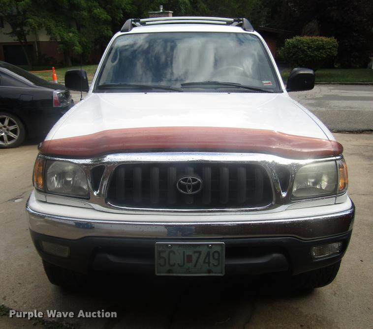 image for item DD7508 2002 Toyota Tacoma Double Cab pickup truck