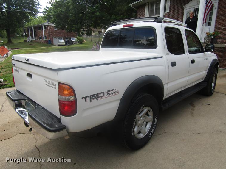 image for item DD7508 2002 Toyota Tacoma Double Cab pickup truck