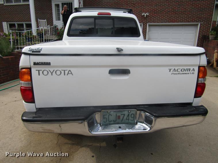 image for item DD7508 2002 Toyota Tacoma Double Cab pickup truck