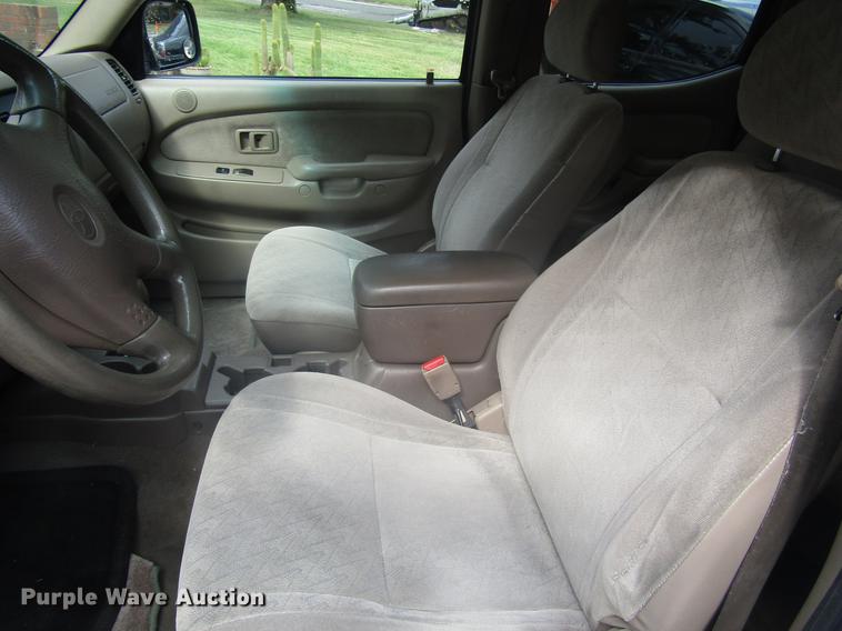 image for item DD7508 2002 Toyota Tacoma Double Cab pickup truck