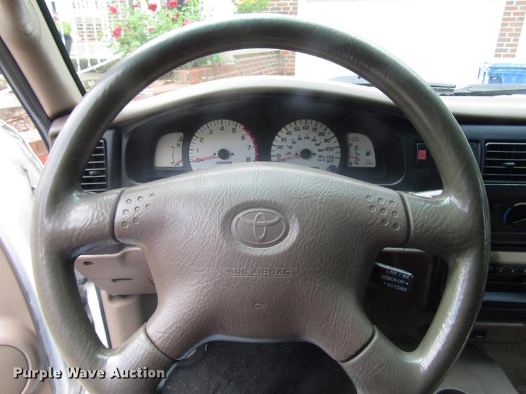 image for item DD7508 2002 Toyota Tacoma Double Cab pickup truck