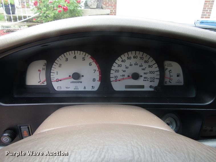 image for item DD7508 2002 Toyota Tacoma Double Cab pickup truck