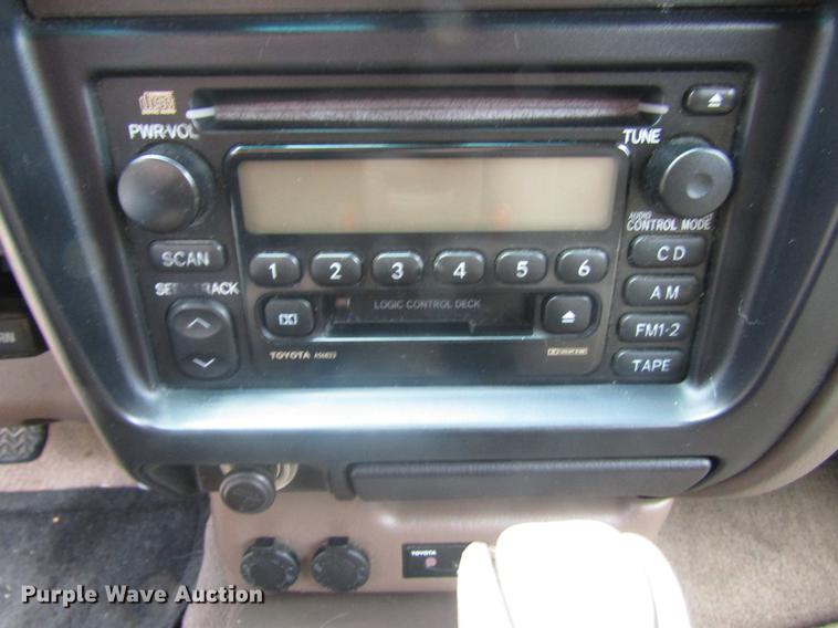 image for item DD7508 2002 Toyota Tacoma Double Cab pickup truck