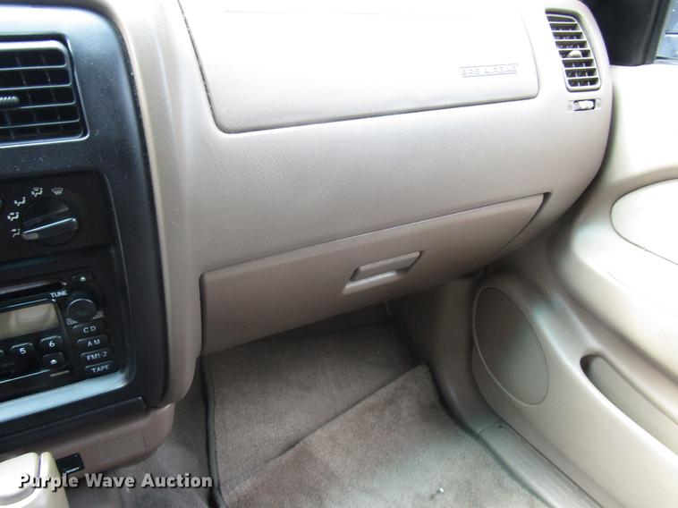 image for item DD7508 2002 Toyota Tacoma Double Cab pickup truck