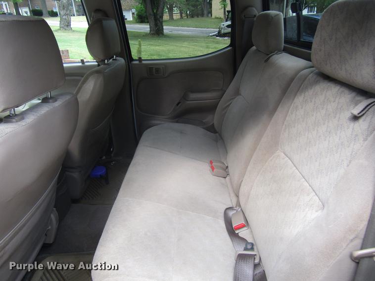 image for item DD7508 2002 Toyota Tacoma Double Cab pickup truck