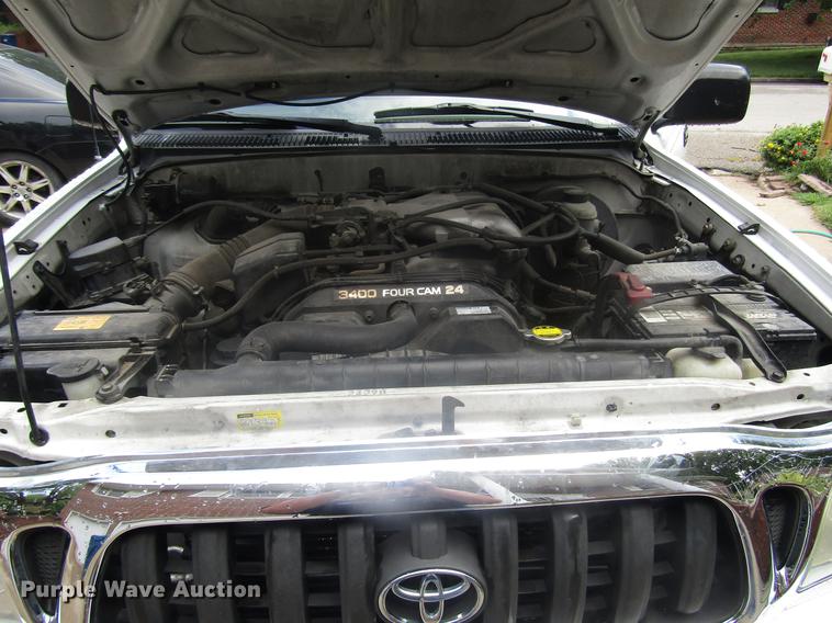 image for item DD7508 2002 Toyota Tacoma Double Cab pickup truck