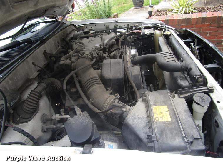 image for item DD7508 2002 Toyota Tacoma Double Cab pickup truck