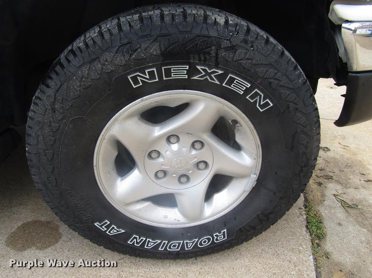 image for item DD7508 2002 Toyota Tacoma Double Cab pickup truck