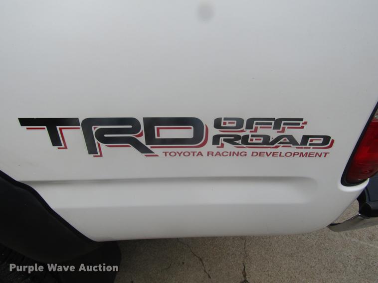 image for item DD7508 2002 Toyota Tacoma Double Cab pickup truck