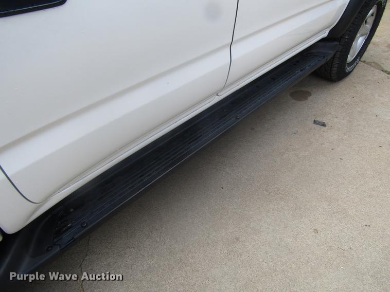 image for item DD7508 2002 Toyota Tacoma Double Cab pickup truck