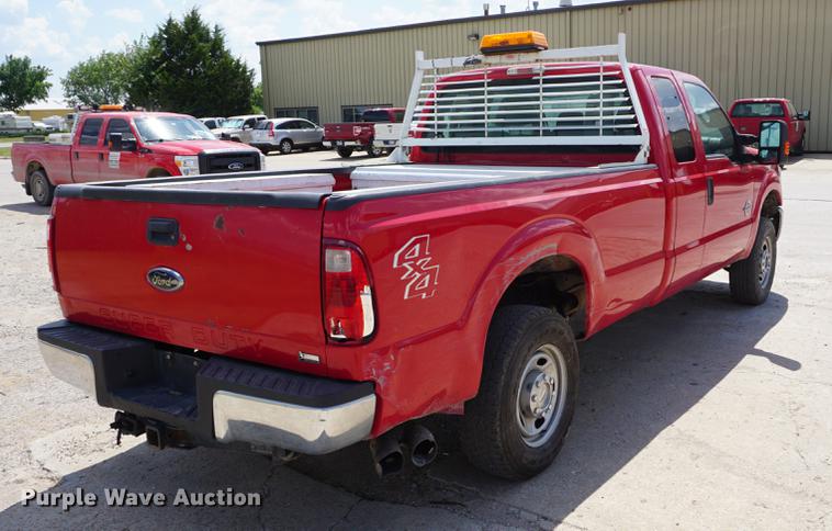 image for item DD7759 2013 Ford F250 Super Duty SuperCab pickup truck