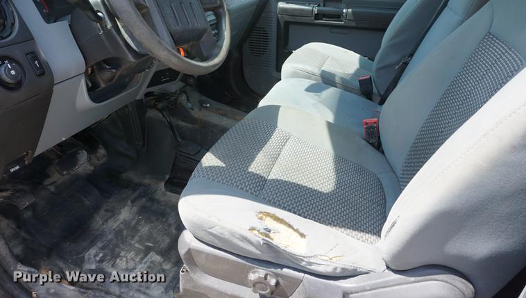 image for item DD7759 2013 Ford F250 Super Duty SuperCab pickup truck