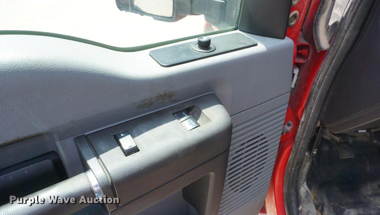 image for item DD7759 2013 Ford F250 Super Duty SuperCab pickup truck