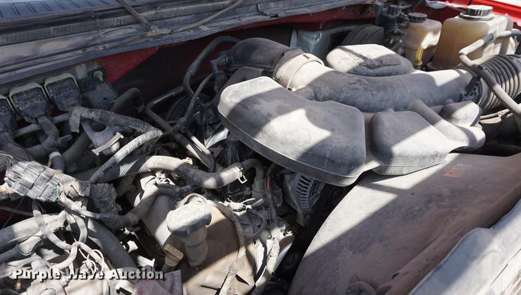 image for item DD7761 2008 Ford F250 Super Duty Crew Cab flatbed pickup truck