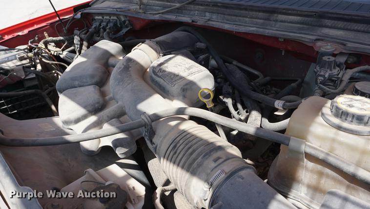 image for item DD7761 2008 Ford F250 Super Duty Crew Cab flatbed pickup truck