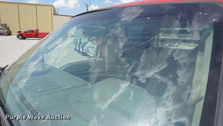 image for item DD7761 2008 Ford F250 Super Duty Crew Cab flatbed pickup truck