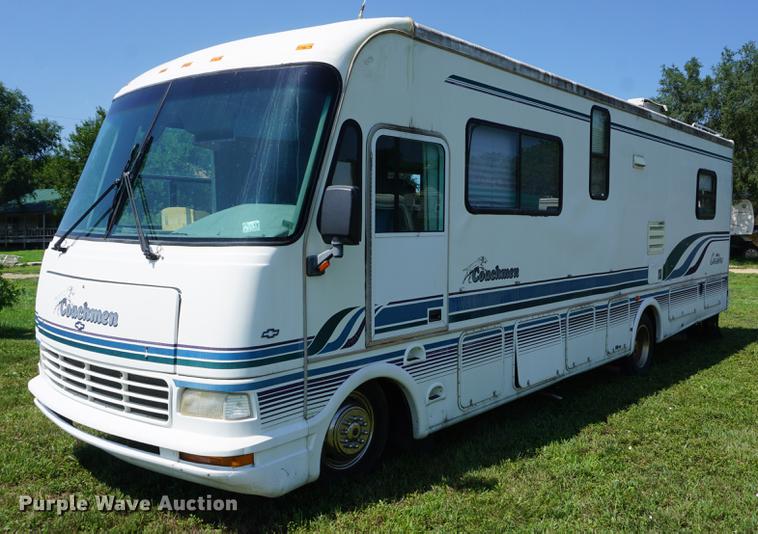 image for item DD7797 1996 Chevrolet Coachmen Catalina RV