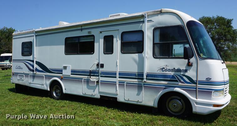 image for item DD7797 1996 Chevrolet Coachmen Catalina RV
