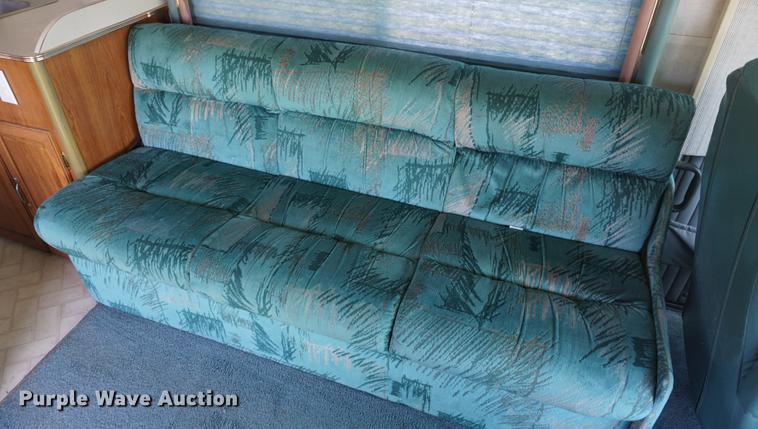 image for item DD7797 1996 Chevrolet Coachmen Catalina RV