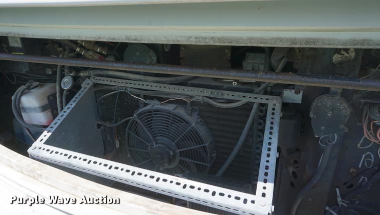 image for item DD7797 1996 Chevrolet Coachmen Catalina RV