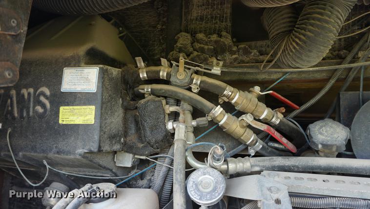 image for item DD7797 1996 Chevrolet Coachmen Catalina RV