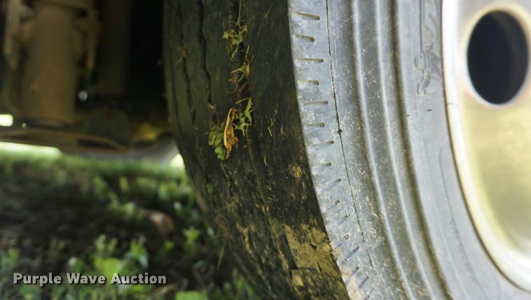 image for item DD7797 1996 Chevrolet Coachmen Catalina RV