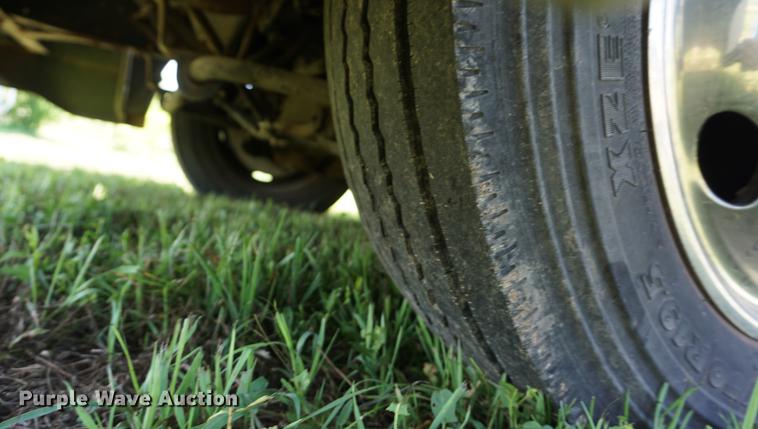 image for item DD7797 1996 Chevrolet Coachmen Catalina RV