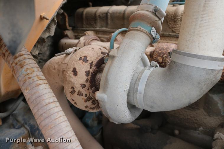 image for item DD8285 1987 International S1853 Ward SS-20 school bus