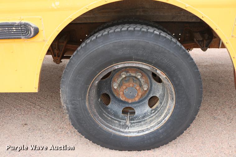 image for item DD8285 1987 International S1853 Ward SS-20 school bus