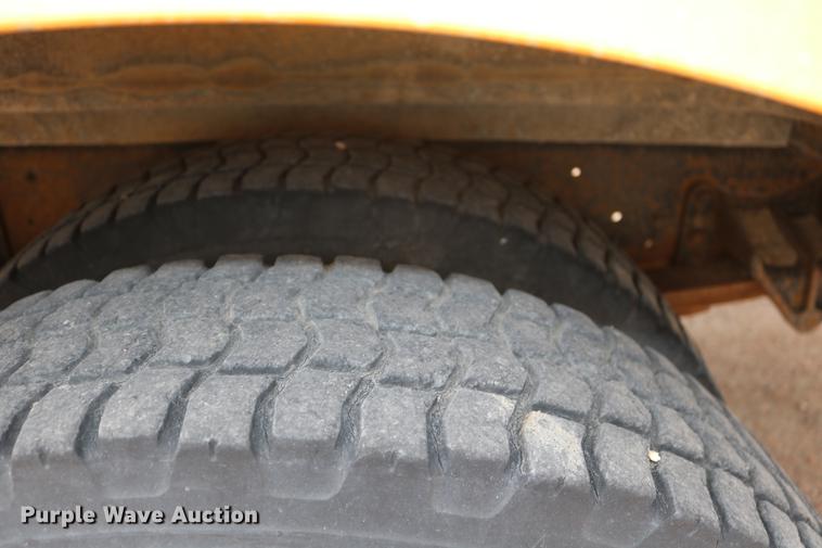 image for item DD8285 1987 International S1853 Ward SS-20 school bus