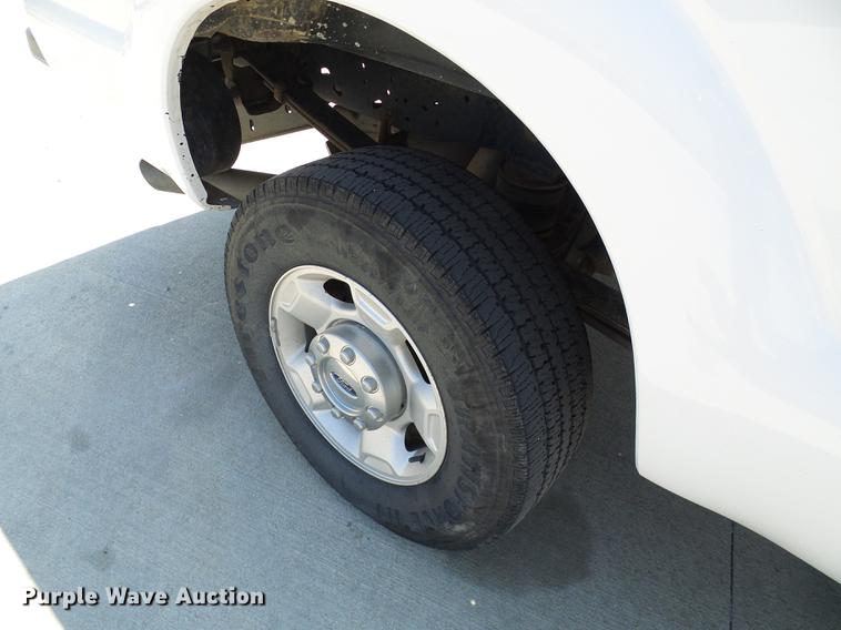 image for item DD8635 2012 Ford F250 Super Duty pickup truck