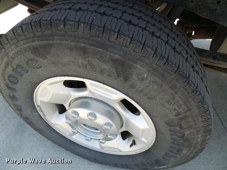 image for item DD8635 2012 Ford F250 Super Duty pickup truck