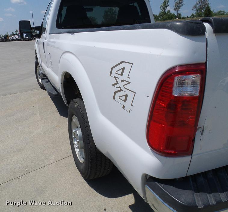 image for item DD8635 2012 Ford F250 Super Duty pickup truck