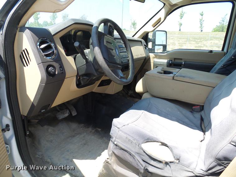 image for item DD8635 2012 Ford F250 Super Duty pickup truck