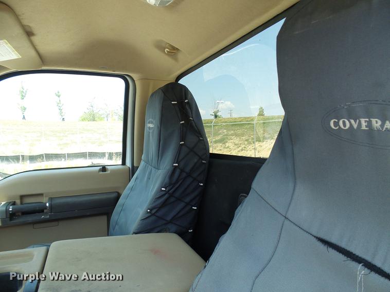 image for item DD8635 2012 Ford F250 Super Duty pickup truck