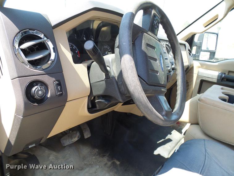 image for item DD8635 2012 Ford F250 Super Duty pickup truck