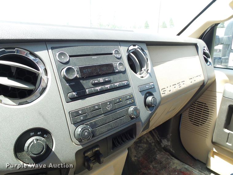 image for item DD8635 2012 Ford F250 Super Duty pickup truck